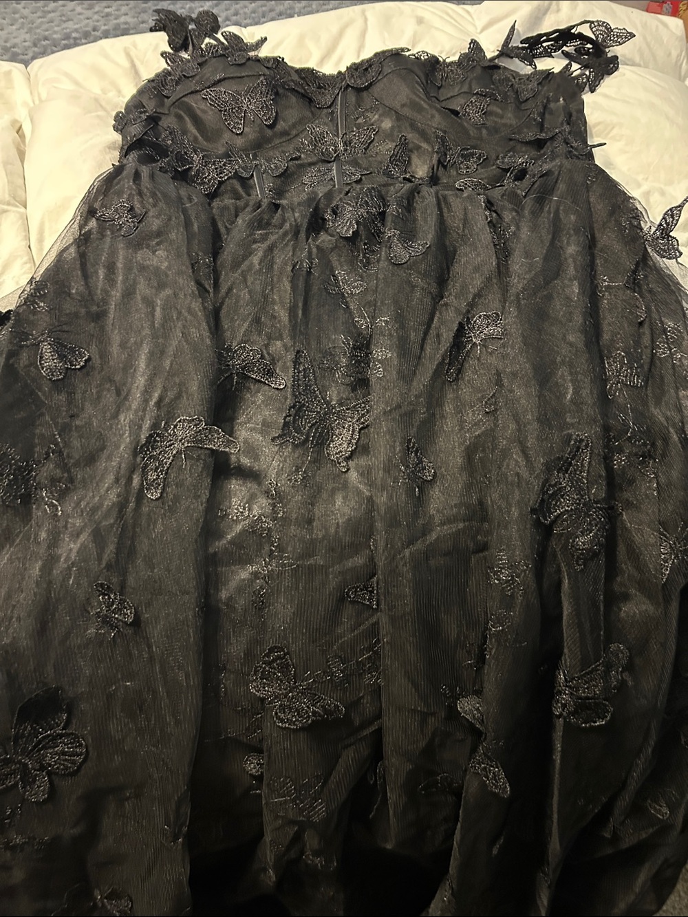 Source Unknown Black Butterfly Appliqué Tulle Prom Dress